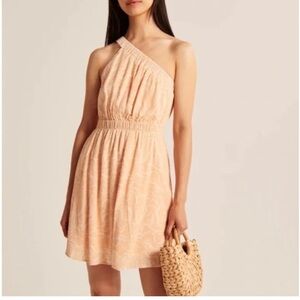 Abercrombie & Fitch Peach Wavy Abstract One Shoulder Cinch Waist Pocketed Dress
